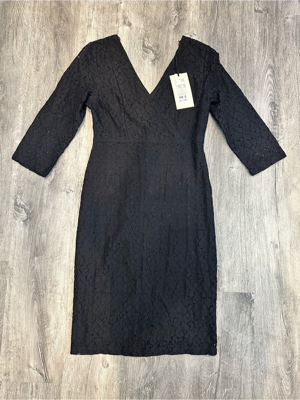 Women's Black Lace V-Neck Sheath Dress with Three-Quarter Sleeves
